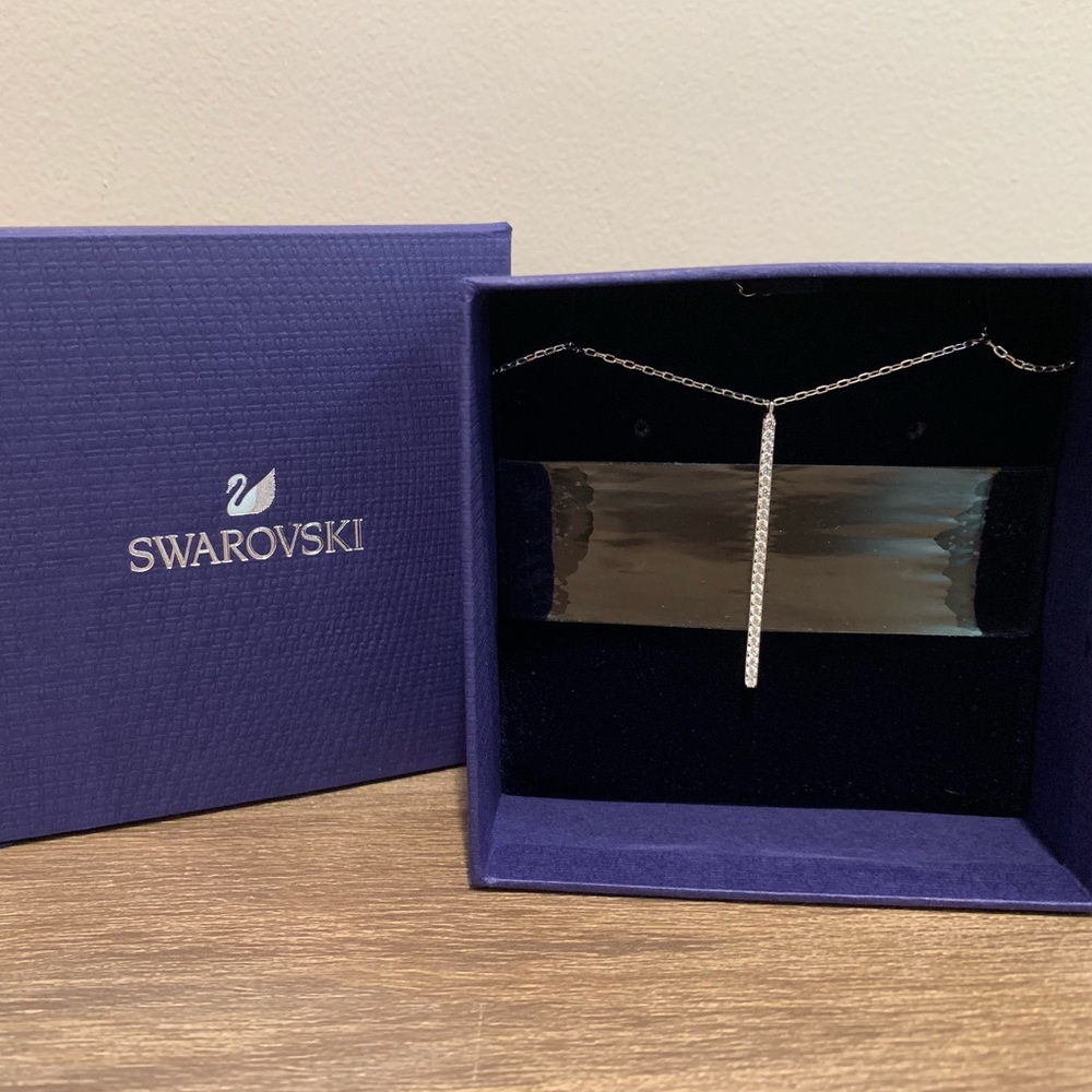 NWT Swarovski Crystal Necklace